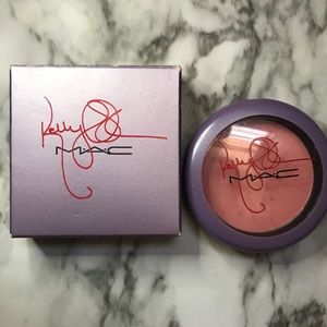 Mac Kelly Osbourne Cheeky bugger blush (USED)